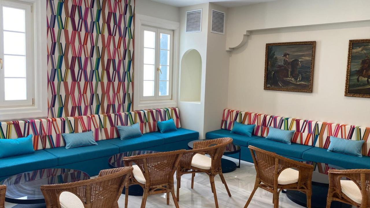 Hotel Maia Ситадела Екстериор снимка